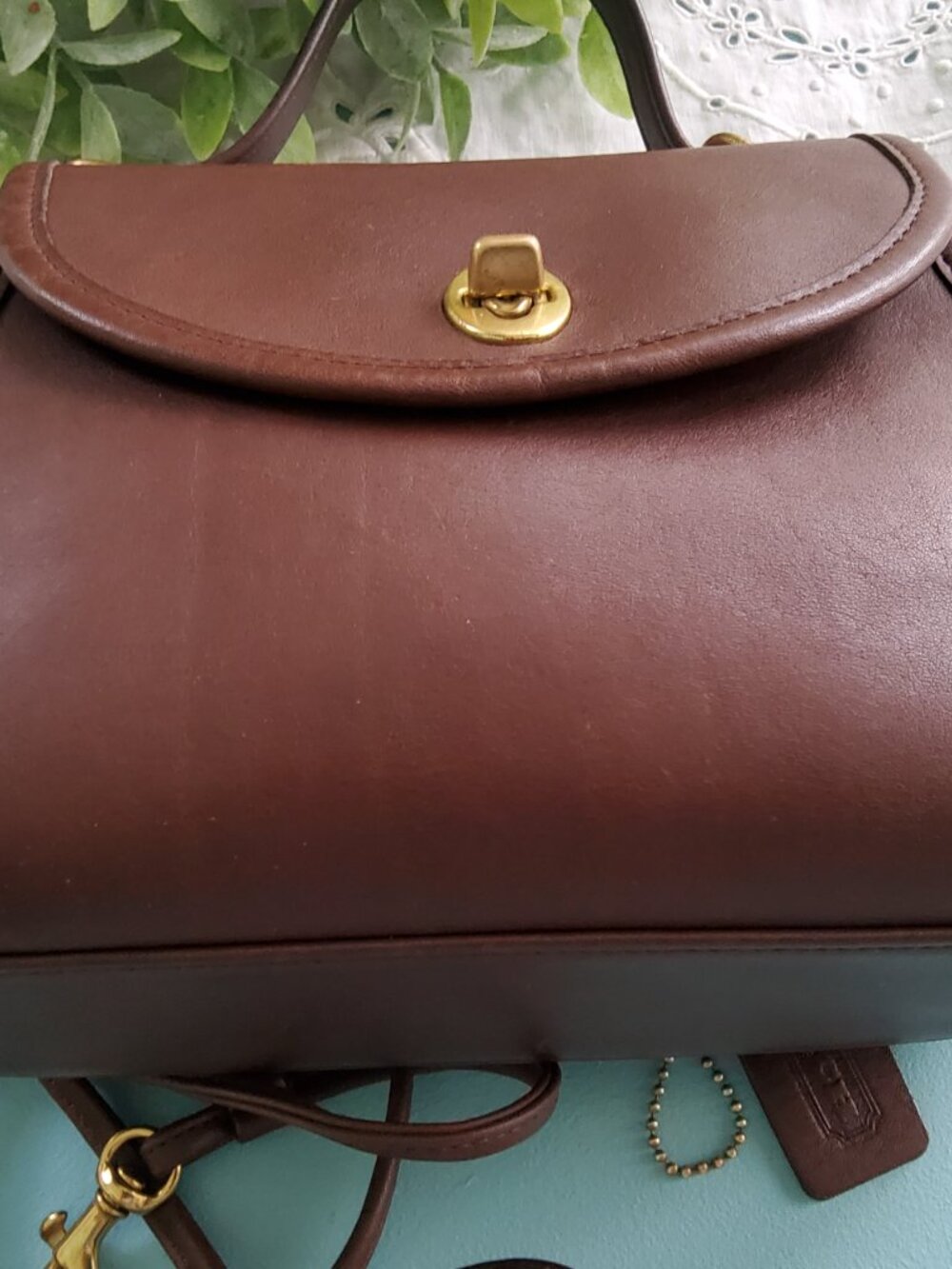 Vintage Coach Regina Crossbody in Mahogony 9983 - Picture 5 of 11